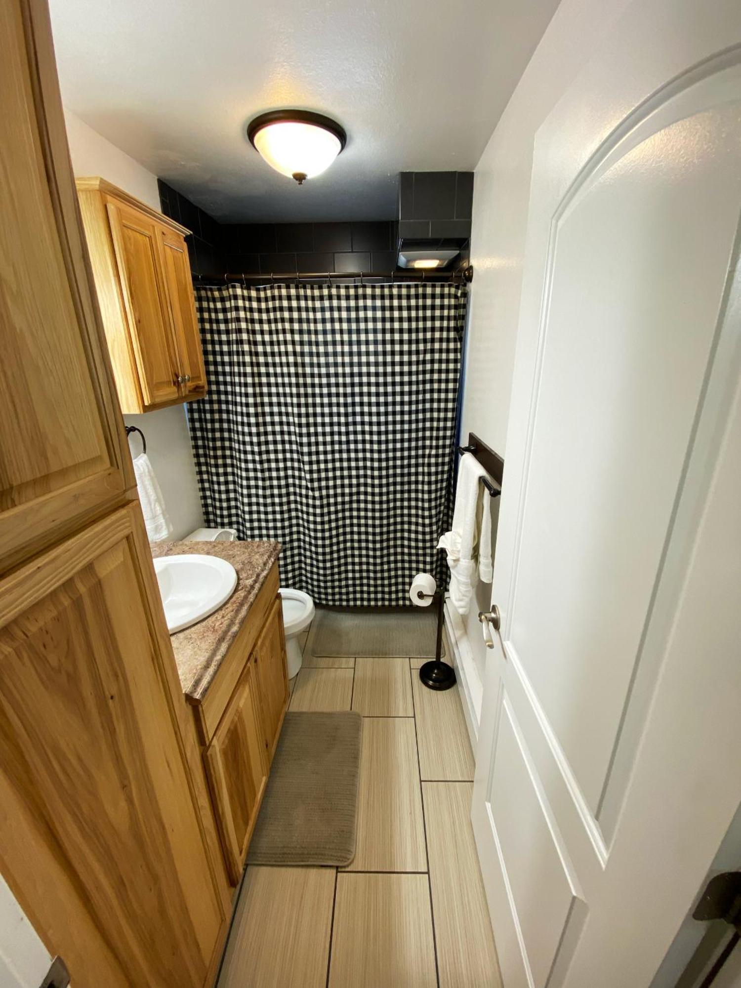 Stay Anchorage! Furnished Two Bedroom Apartments With High Speed Wifi Extérieur photo