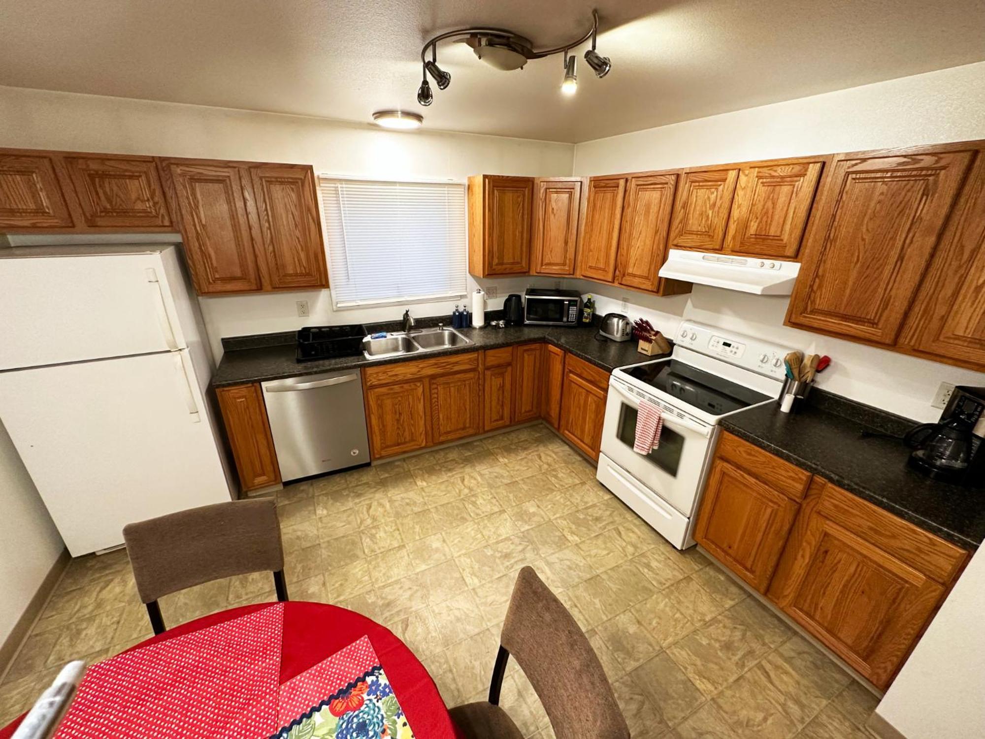 Stay Anchorage! Furnished Two Bedroom Apartments With High Speed Wifi Chambre photo